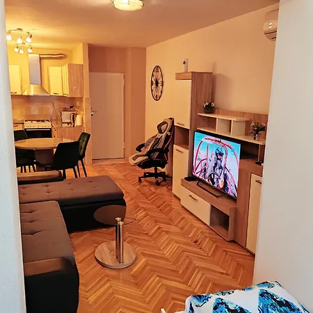 Teich Apartment
